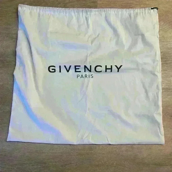 Authentic Givenchy Pandora Shoulder Bag - Picture 13 of 14